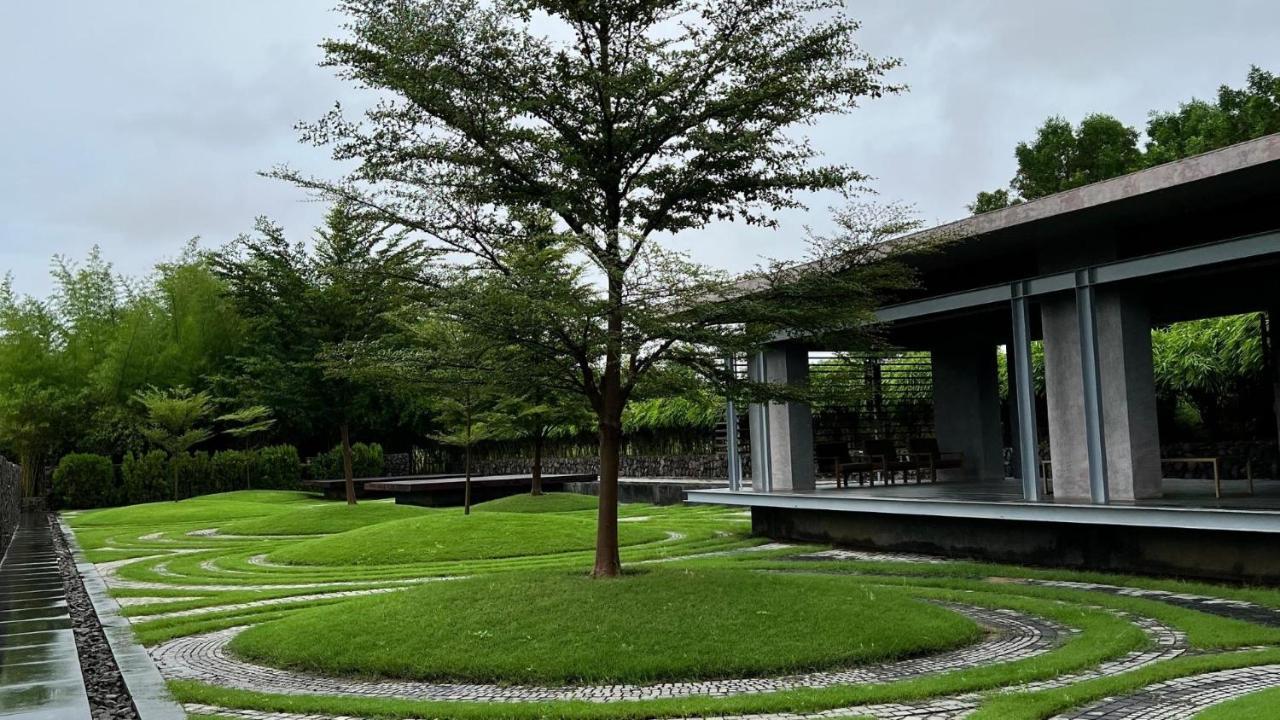 Life At Repose- Lake Villas Resort & Club Chor Warodra Eksteriør billede
